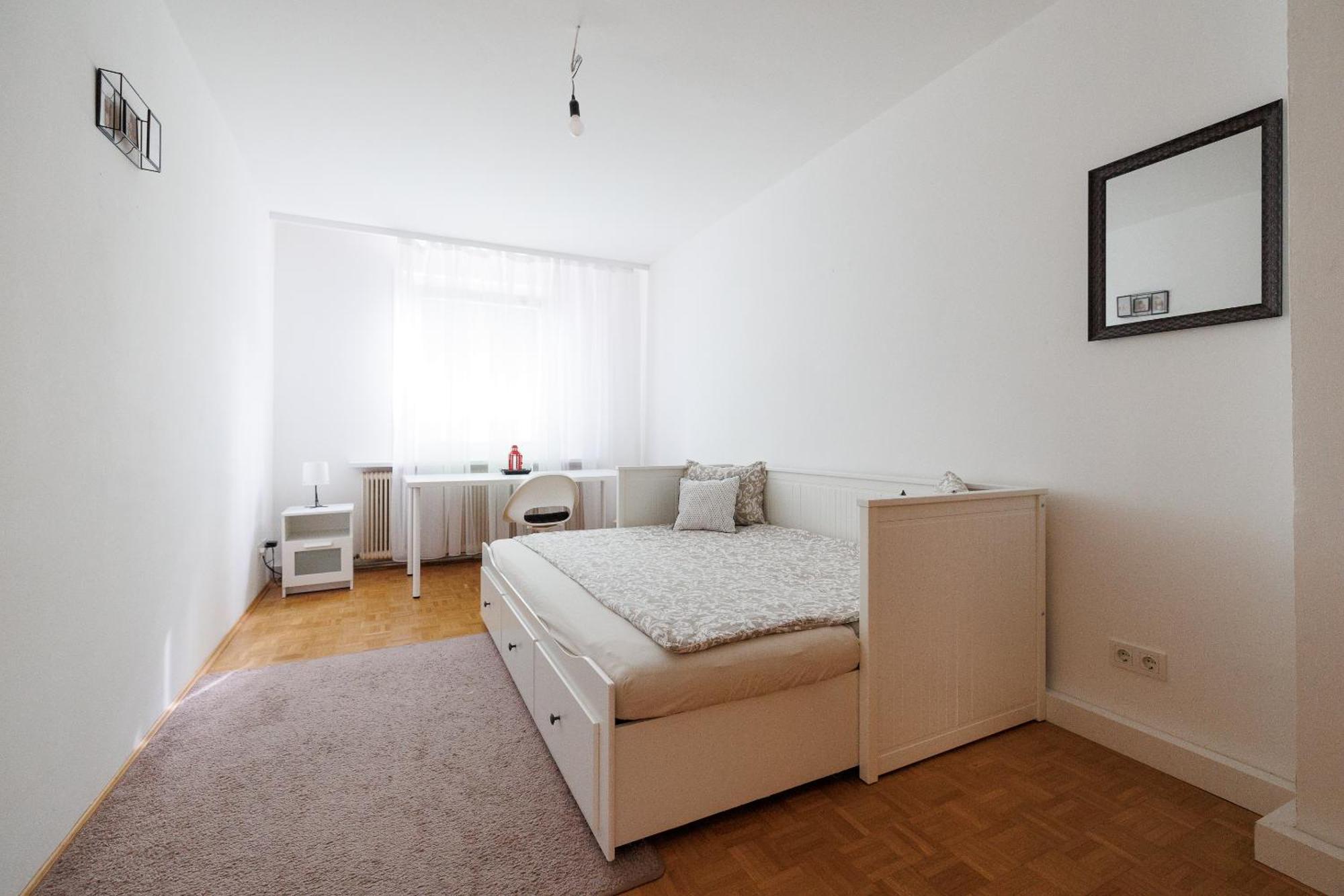וינה Cozy, Spacious And Charming 4 Bedrooms Apartament מראה חיצוני תמונה