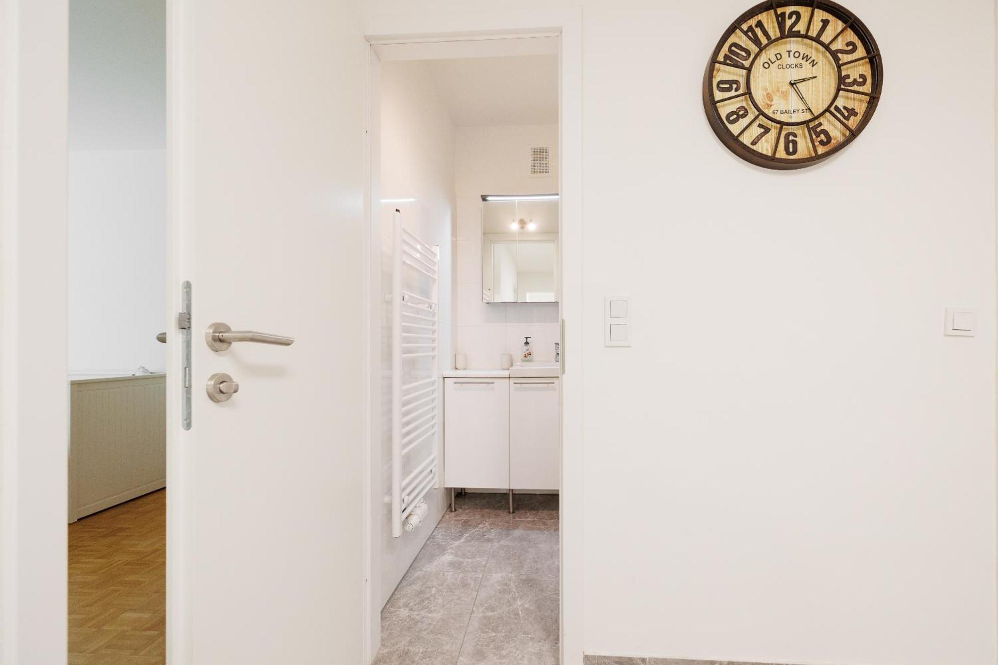 וינה Cozy, Spacious And Charming 4 Bedrooms Apartament מראה חיצוני תמונה