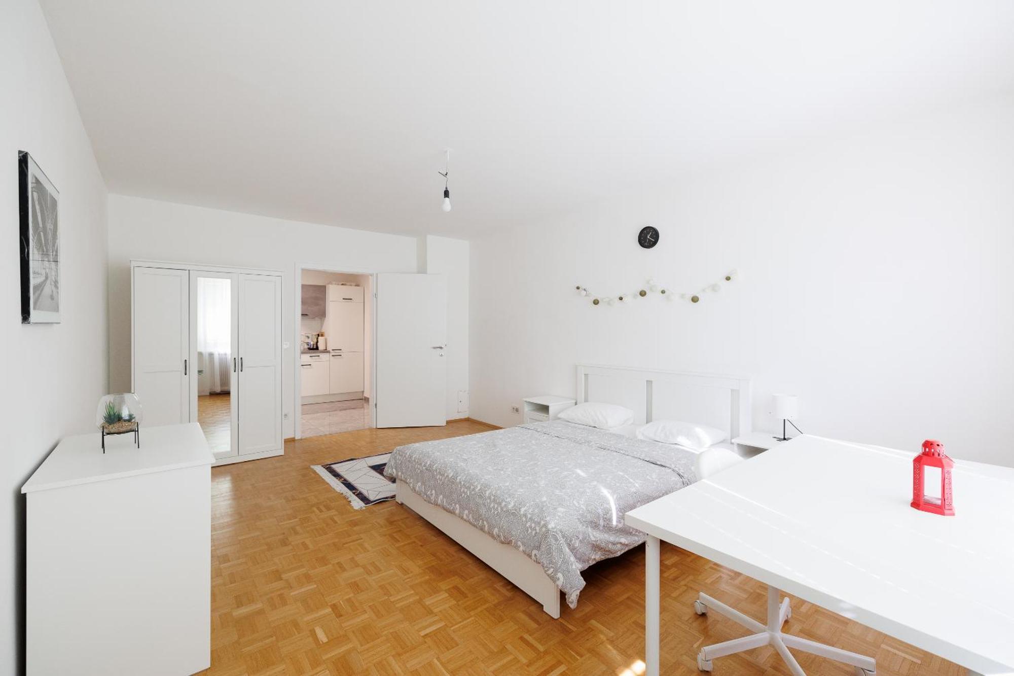 וינה Cozy, Spacious And Charming 4 Bedrooms Apartament מראה חיצוני תמונה